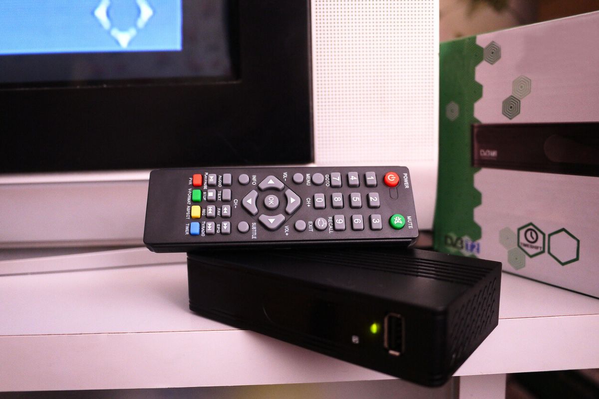 Free TV with no internet? Free TV with no internet?