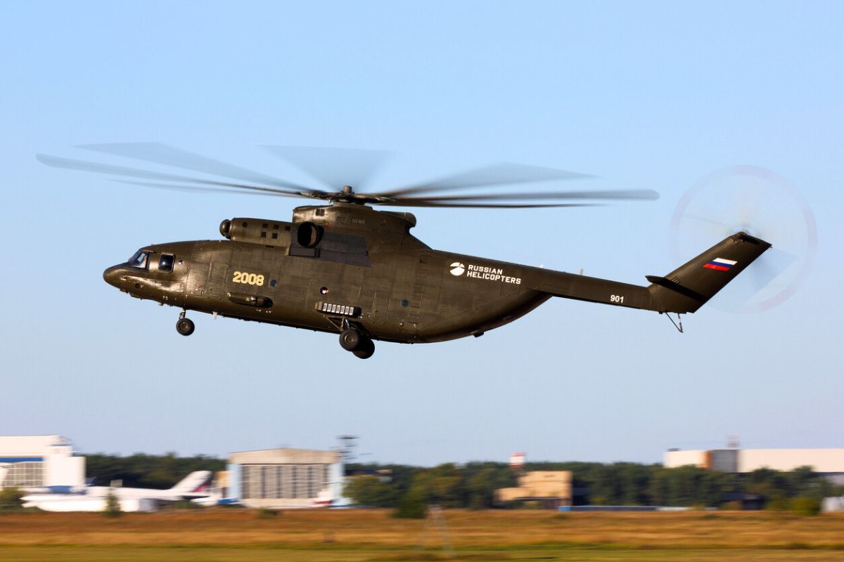 this Soviet helicopter is still the biggest in history