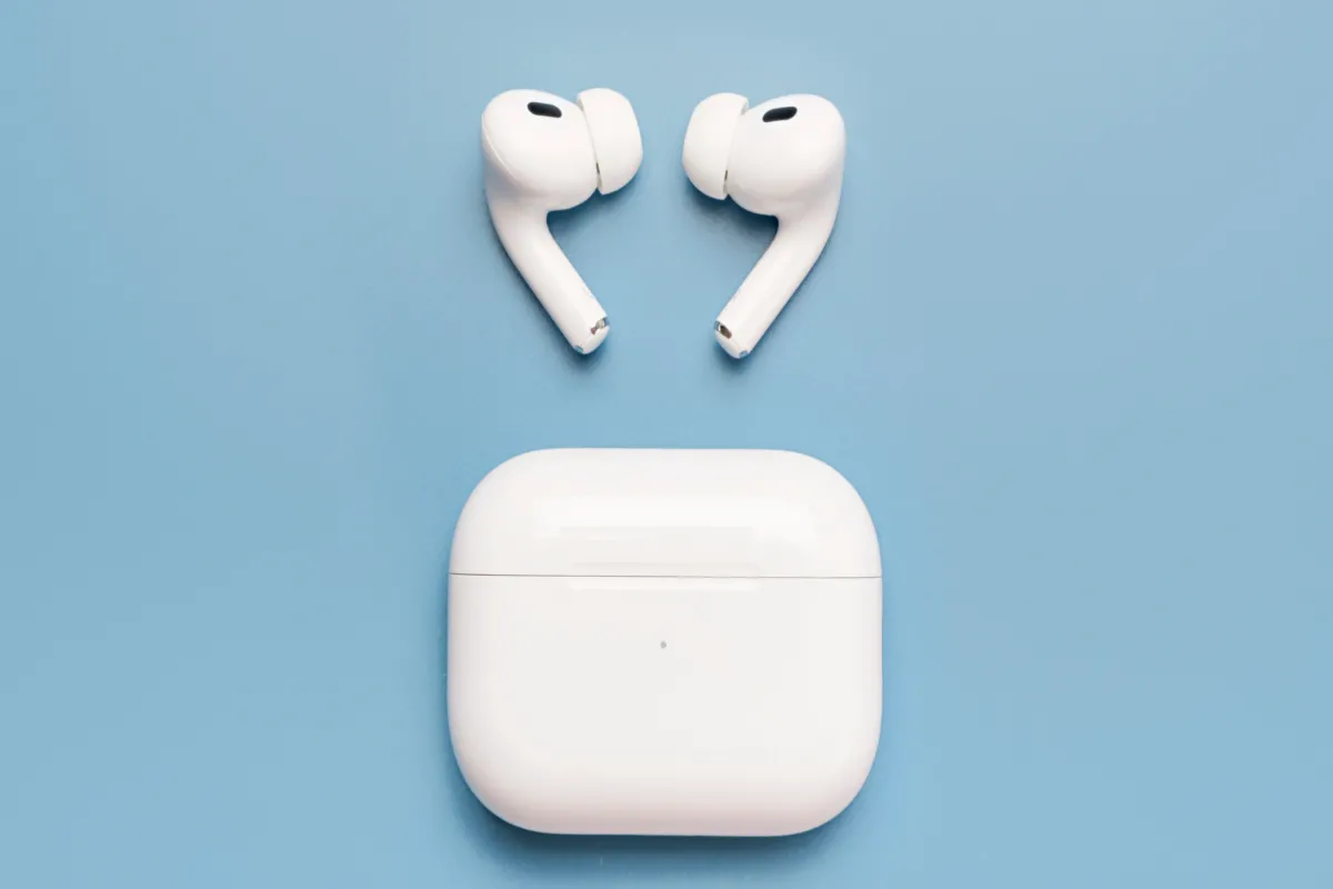 decouvrez-comment-les-nouvelles-fonctionnalites-rendent-les-airpods-plus-intelligents-et-immersifs