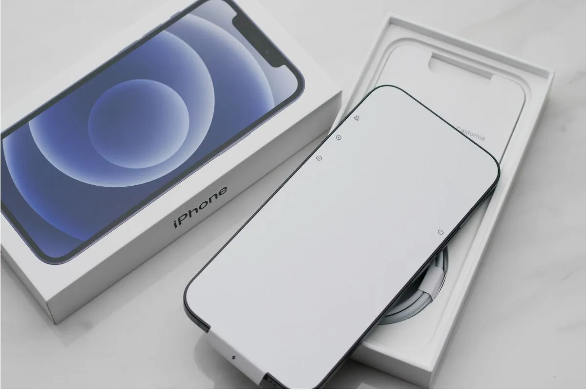 difference iphone 12 et 13