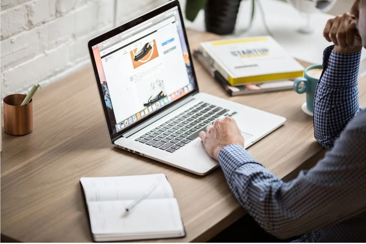 remettre-laffichage-dun-pc-a-lendroit-etape-par-etape Remettre l'affichage d'un PC à l'endroit : étape par étape