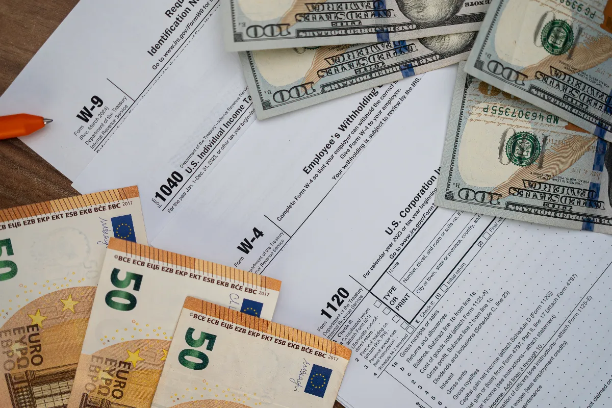 le-plan-de-francois-bayrou-pour-taxer-lepargne-votre-argent-est-il-en-peril