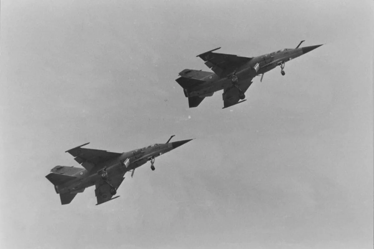 Mirage F1