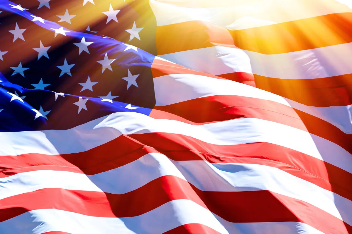 Une traînée blanche géante dans le ciel US